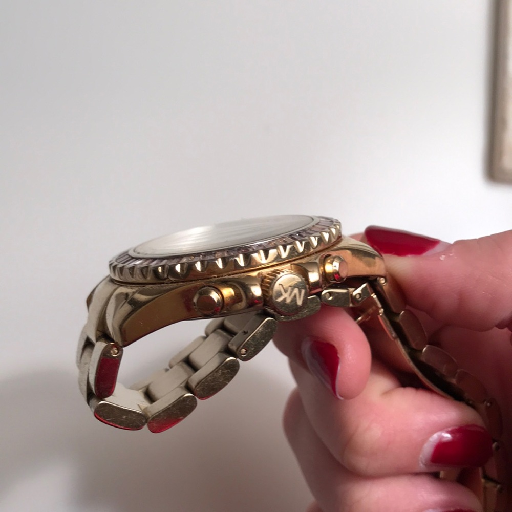 Open to best offer- Gold Michael Kors Watch - Picture 5 of 6